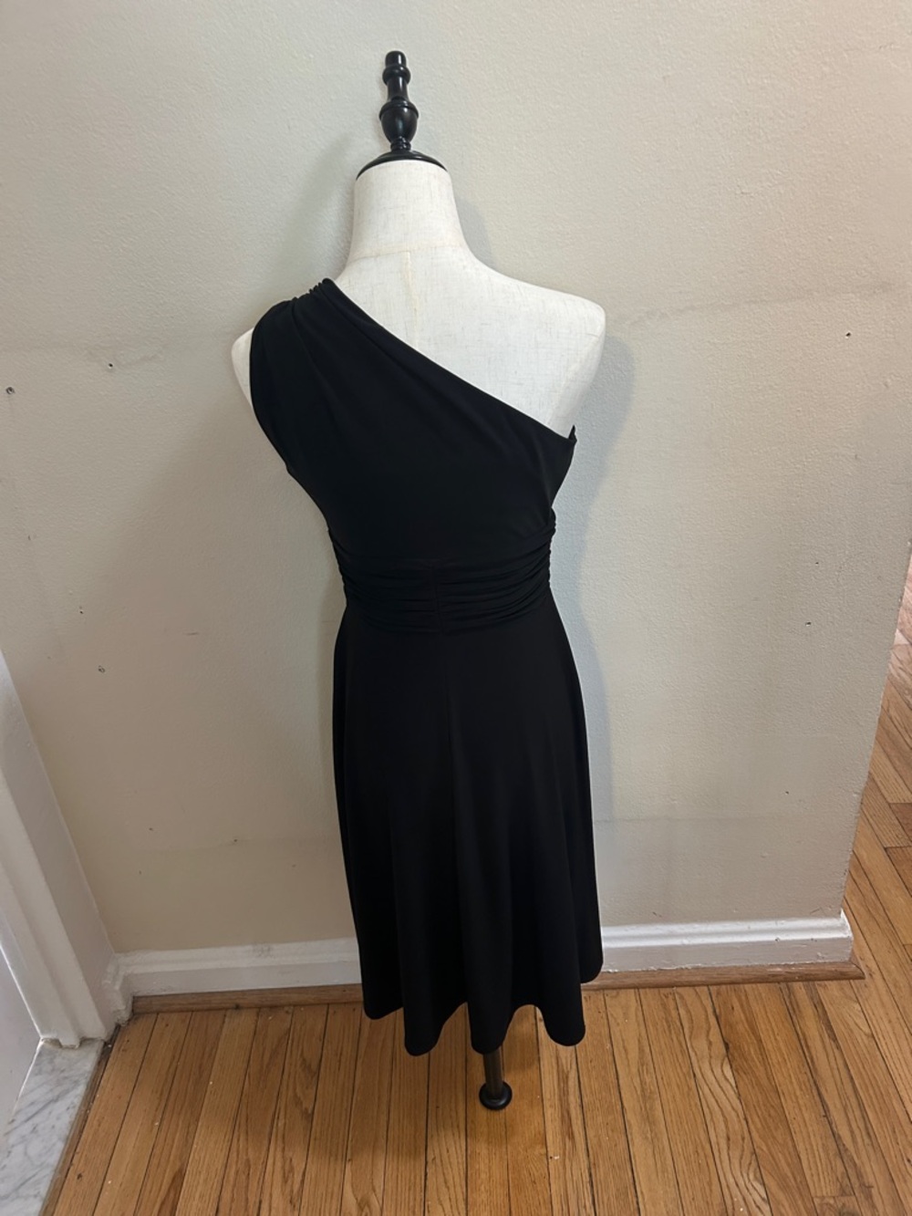 Evan Picone One-Shoulder Black Cocktail Dress 🌹 - Picture 8 of 10
